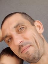 Sziasztok! Jani vagyok. Komoly demecseri párkereső nők jelentkezését várom.
