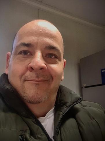Robi, 51 éves ladánybenei társkereső férfi profil fotója