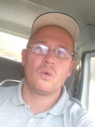 Zoli, 46 éves mohácsi társkereső férfi profil fotója