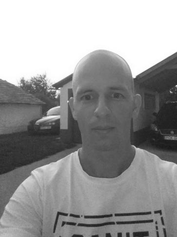 József, 36 éves dunaszentgyörgyi társkereső férfi profil fotója