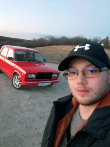 Csabi, 30 éves nemesvidi társkereső férfi profil fotója