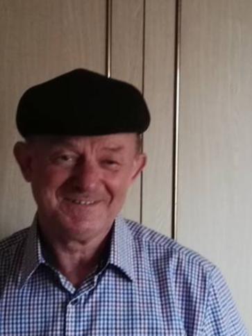 Károly, 76 éves kiskunhalasi társkereső férfi profil fotója
