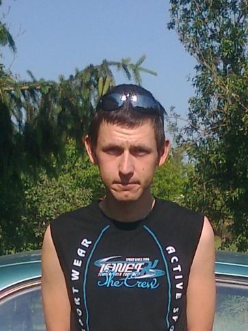 Viktor, 40 éves konyári társkereső férfi profil fotója