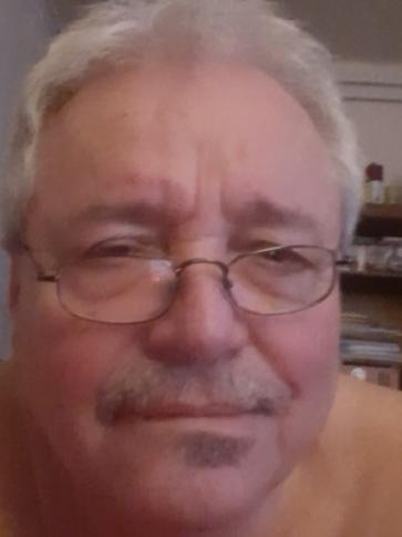 Miklós, 68 éves tárnoki társkereső férfi profil fotója