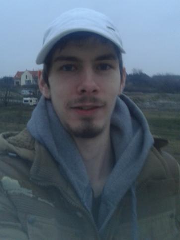 Attila, 30 éves soproni társkereső férfi profil fotója