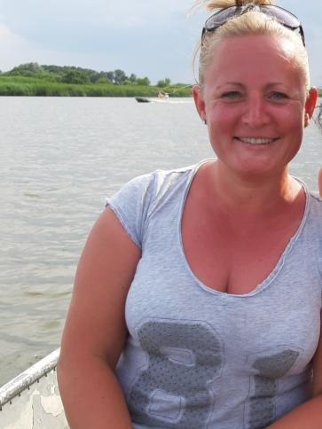 Szilvia, 49 éves lajosmizsei társkereső nő profil fotója