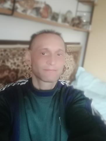 Zoltán, 55 éves pásztói társkereső férfi profil fotója Zoltán, 55 éves pásztói társkereső férfi profil fotója
