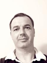 Sziasztok! Ferenc vagyok. Komoly városföldi párkereső nők jelentkezését várom.