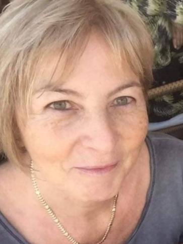 Ilona, 68 éves Budapest III. kerületi társkereső nő profil fotója Ilona, 68 éves Budapest III. kerületi társkereső nő profil fotója