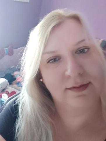 Csilla, 47 éves dunavarsányi társkereső nő profil fotója