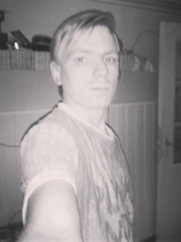 Erik, 30 éves besenyszögi társkereső férfi profil fotója