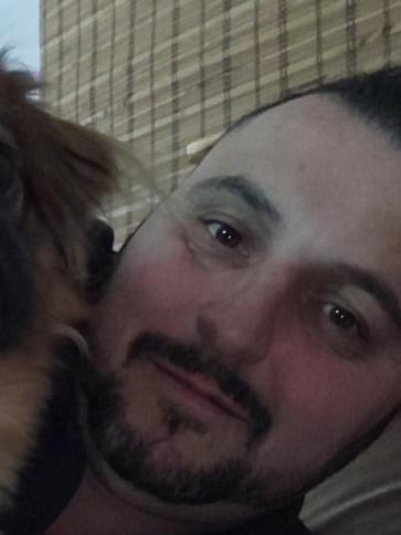 Zoltán, 46 éves dánszentmiklósi társkereső férfi profil fotója