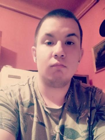 Péter, 28 éves orosházi társkereső férfi profil fotója