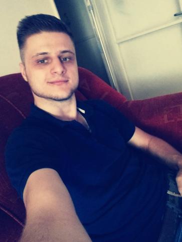 Dániel, 32 éves zalaegerszegi társkereső férfi profil fotója