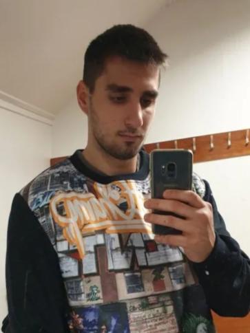 Szabolcs, 29 éves tiszatenyői társkereső férfi profil fotója