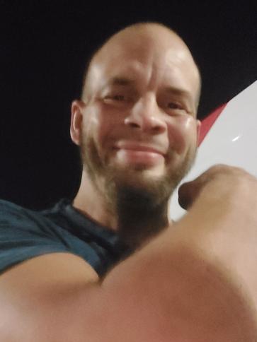 Krisztián, 48 éves balatonfüredi társkereső férfi profil fotója Krisztián, 48 éves balatonfüredi társkereső férfi profil fotója