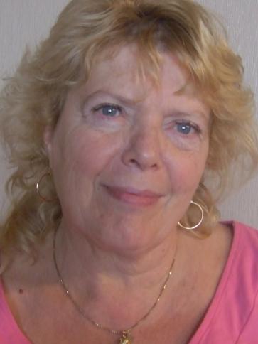 Klára, 69 éves Budapest VIII. kerületi társkereső nő profil fotója