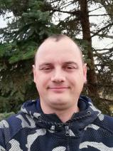 Sziasztok! Mihály vagyok. Komoly tápiószőlősi párkereső nők jelentkezését várom.