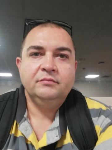 Robi, 44 éves balmazújvárosi társkereső férfi profil fotója