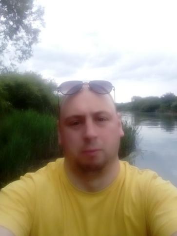 András, 38 éves kunhegyesi társkereső férfi profil fotója