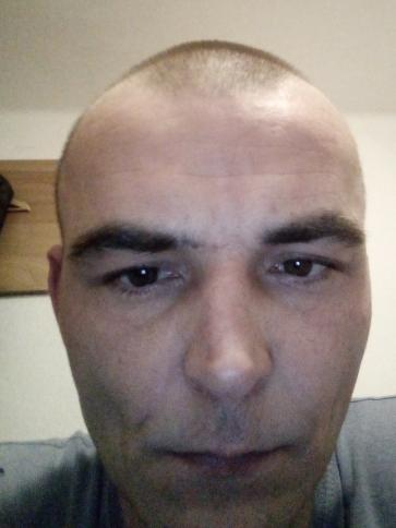 István, 39 éves ukrajnai társkereső férfi profil fotója