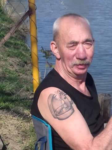 Géza, 66 éves sarkadi társkereső férfi profil fotója
