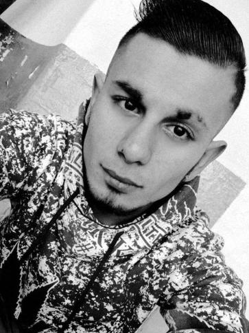 Konya, 25 éves szlovákiai társkereső férfi profil fotója