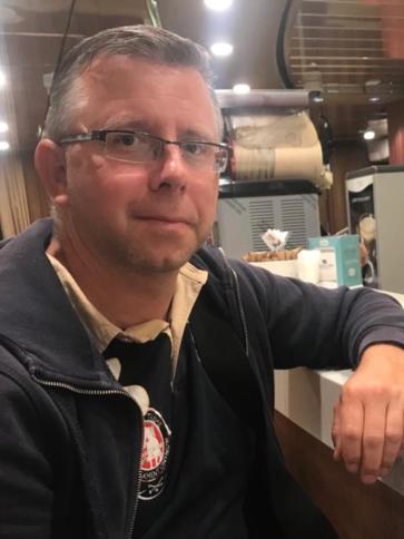 János, 47 éves ozorai társkereső férfi profil fotója