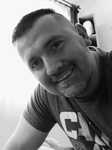 Sándor, 37 éves jándi társkereső férfi profil fotója