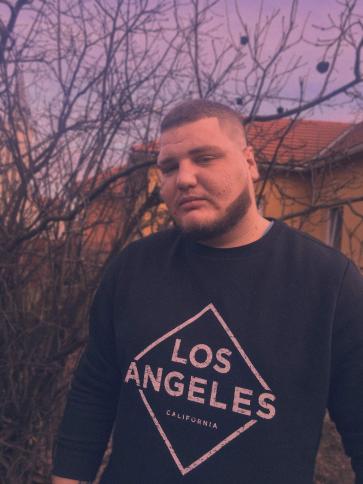 Tamás, 26 éves gáborjáni társkereső férfi profil fotója