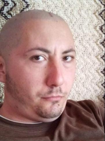 Richárd, 32 éves kiskunfélegyházi társkereső férfi profil fotója