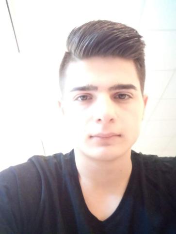 Tomi, 27 éves dombóvári társkereső férfi profil fotója