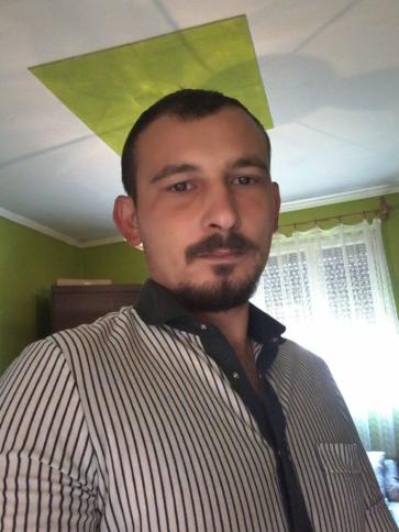 Szilveszter, 36 éves sárospataki társkereső férfi profil fotója