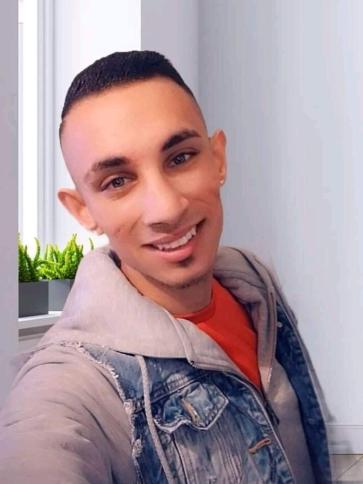 Tomy, 26 éves mezőkomáromi társkereső férfi profil fotója