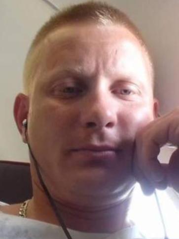 Jozsi, 40 éves mezőhegyesi társkereső férfi profil fotója
