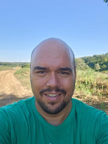 Tibi, 39 éves mezőkomáromi társkereső férfi profil fotója