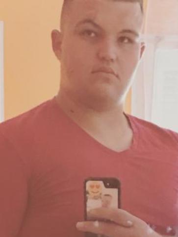József, 26 éves abasári társkereső férfi profil fotója