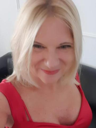 Kitti, 55 éves szentendrei társkereső nő profil fotója