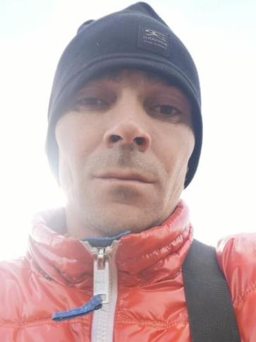 Péter, 38 éves meggyeskovácsi társkereső férfi profil fotója
