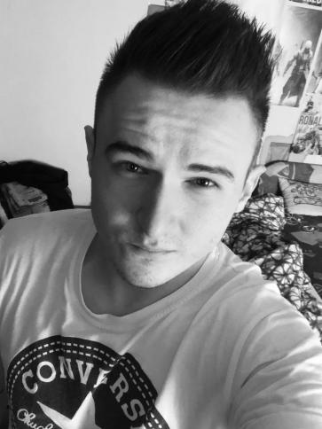 Gergő, 30 éves jánoshalmi társkereső férfi profil fotója