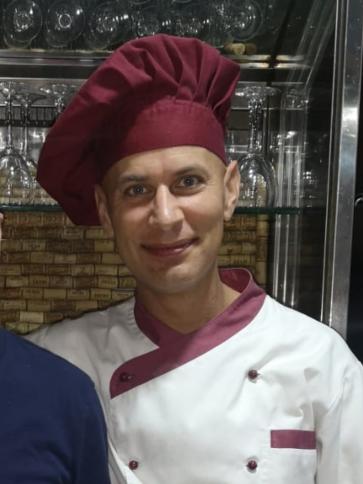 Boldizsár, 48 éves spanyolországi társkereső férfi profil fotója Boldizsár, 48 éves spanyolországi társkereső férfi profil fotója