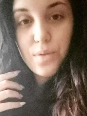 Szimonetta, 30 éves esztergomi társkereső nő profil fotója Szimonetta, 30 éves esztergomi társkereső nő profil fotója