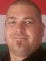 Sziasztok! Zoltán vagyok. Komoly jászszentandrási párkereső nők jelentkezését várom.