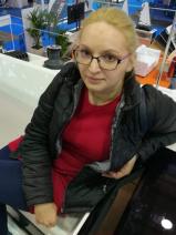 Sziasztok! Anett vagyok. Diplomás komáromi párkereső férfiakat keresek randizni.