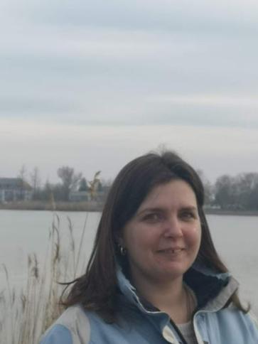 Viktória, 39 éves kiskunlacházai társkereső nő profil fotója