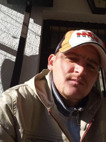 Zsolt, 35 éves sülysápi társkereső férfi profil fotója