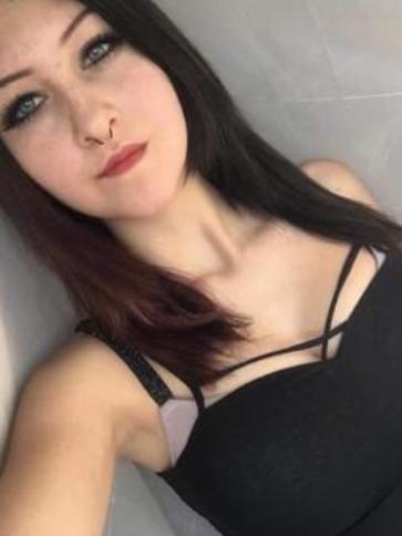 Anett, 24 éves Budapest VIII. kerületi társkereső nő profil fotója