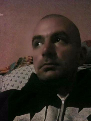 Árpi, 34 éves sárbogárdi társkereső férfi profil fotója