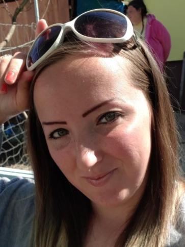 Niki, 30 éves ózdi társkereső nő profil fotója