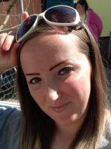 Sziasztok! Niki vagyok. Fiatal ózdi párkereső fiúkat chat-re várok.